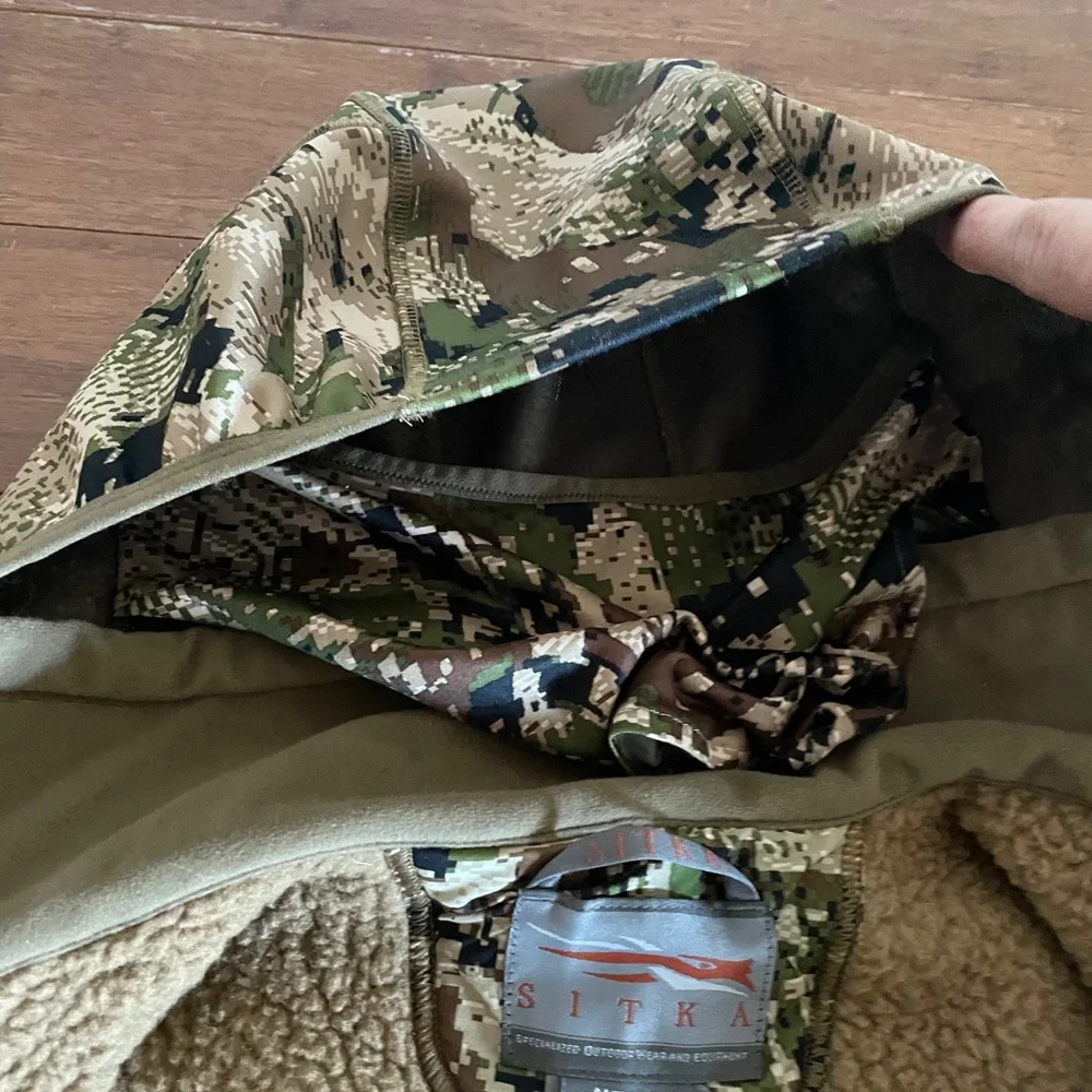 Sitka Traverse - Picture 2 of 3